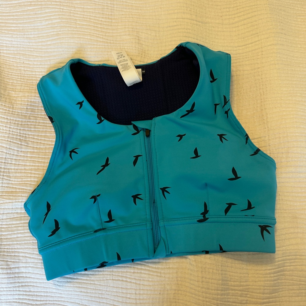 Oiselle Navy Shorts bra